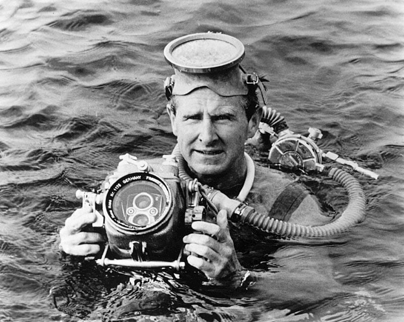 Diving into Greatness: Lloyd Bridges and the Enduring Legacy of Sea Hunt